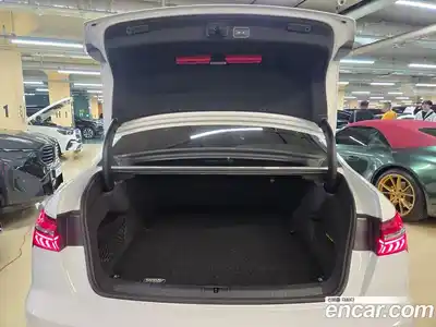 Audi A6 2022 2.0 автомат (гидро), миниатюра 9