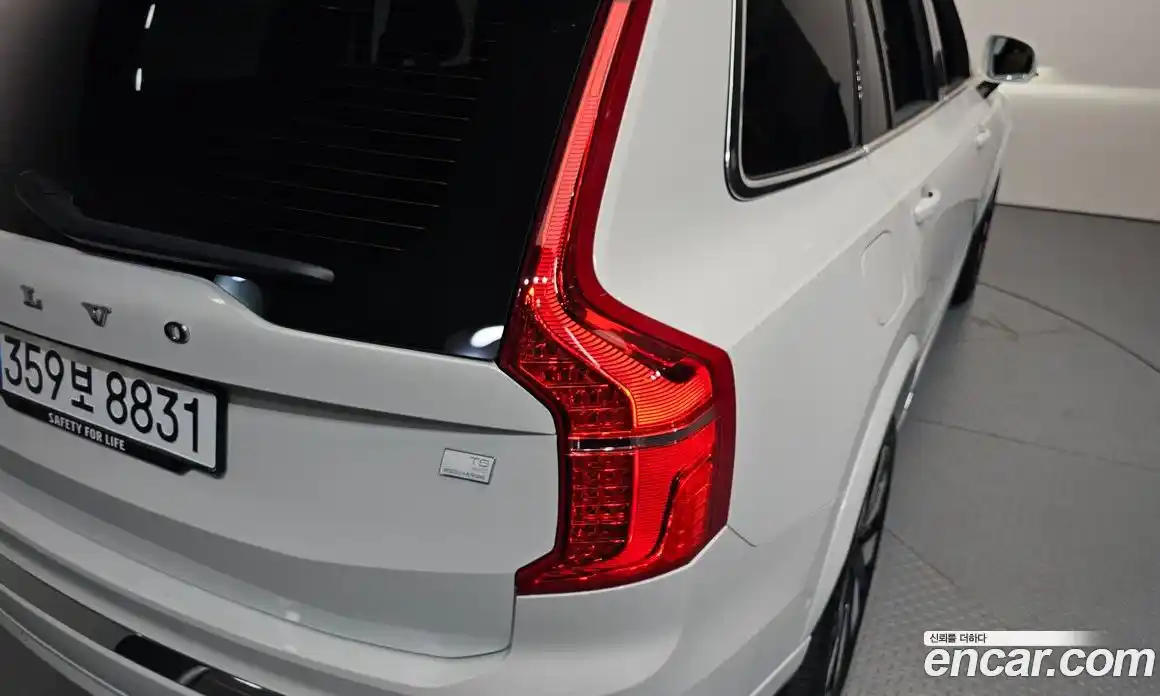 Volvo XC90 2024 2.0 автомат (гидро), фото 9