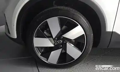 Volvo XC40 2022 0.2 автомат (гидро), миниатюра 5