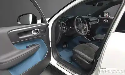 Volvo XC40 2022 0.2 автомат (гидро), миниатюра 10
