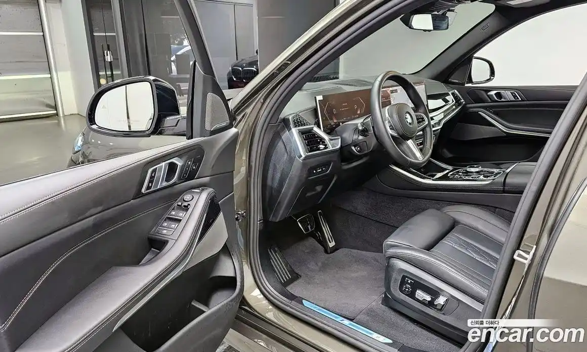 BMW X5 2025 3.0 автомат (гидро), фото 13