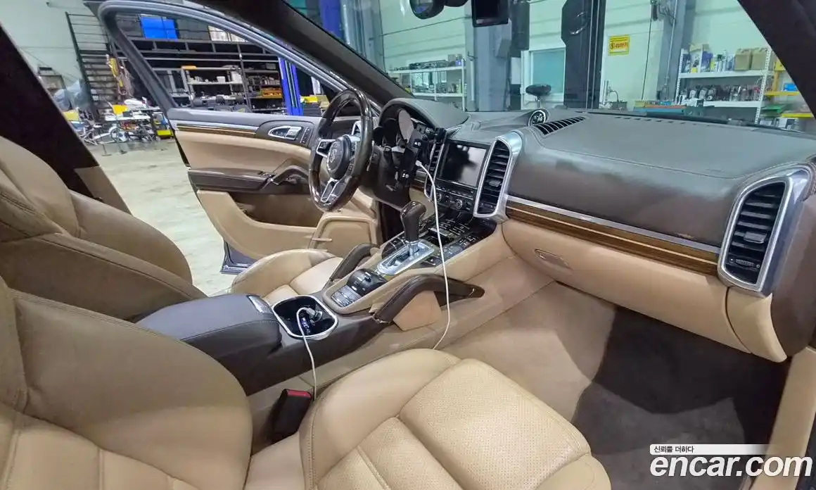 Porsche Cayenne 2015 3.0 автомат (гидро), фото 7