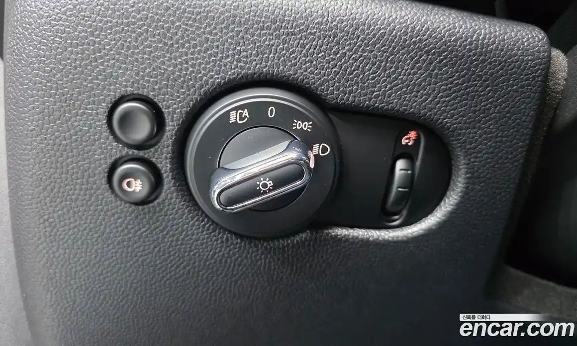 Mini Cooper 2024 1.5 автомат (гидро), фото 19