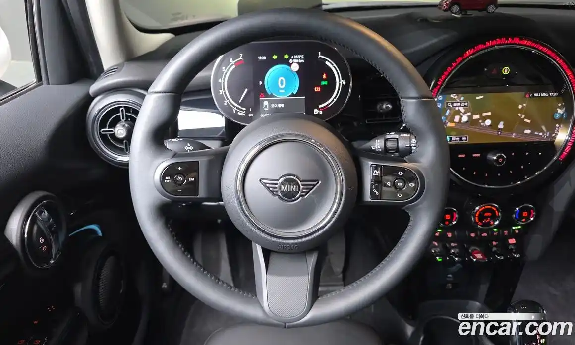 Mini Cooper 2024 1.5 автомат (гидро), фото 21