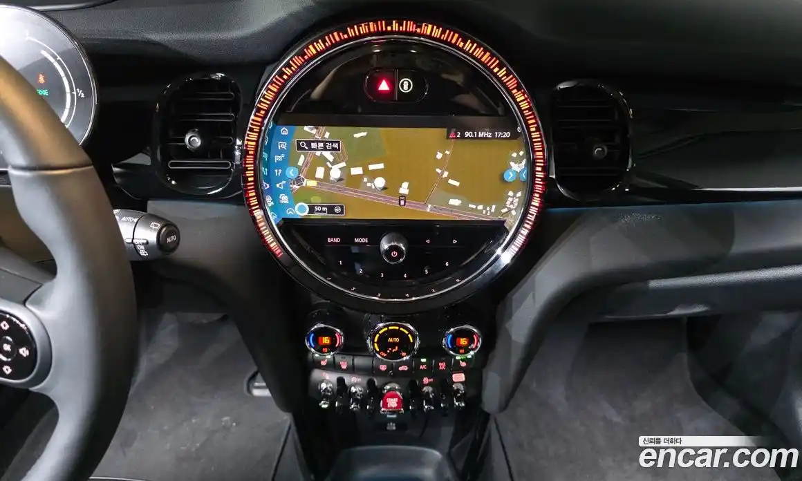 Mini Cooper 2024 1.5 автомат (гидро), фото 24