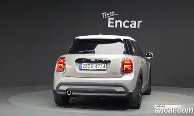 Mini Cooper 2024 1.5 автомат (гидро), миниатюра 4