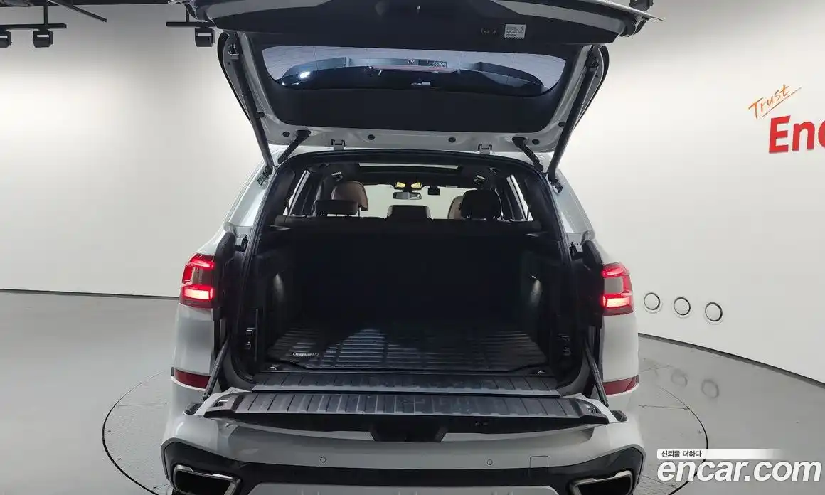 BMW X5 2022 4.4 автомат (гидро), фото 24