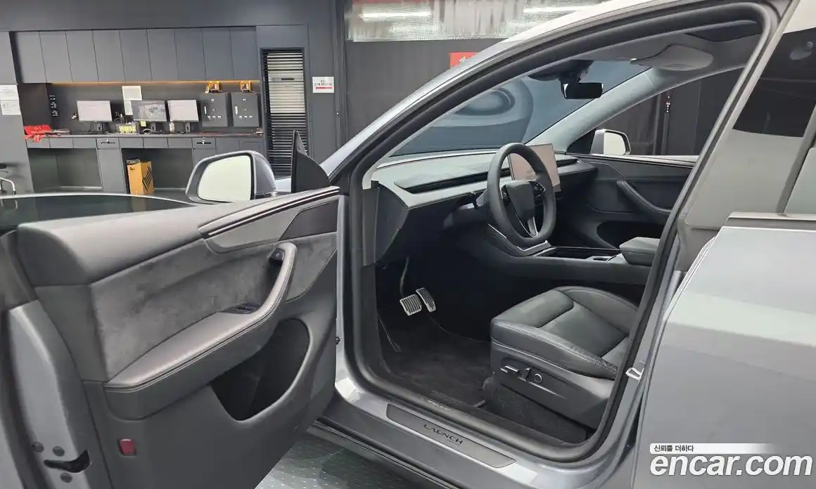 Tesla Model Y 2025 0.2 гидро, фото 12