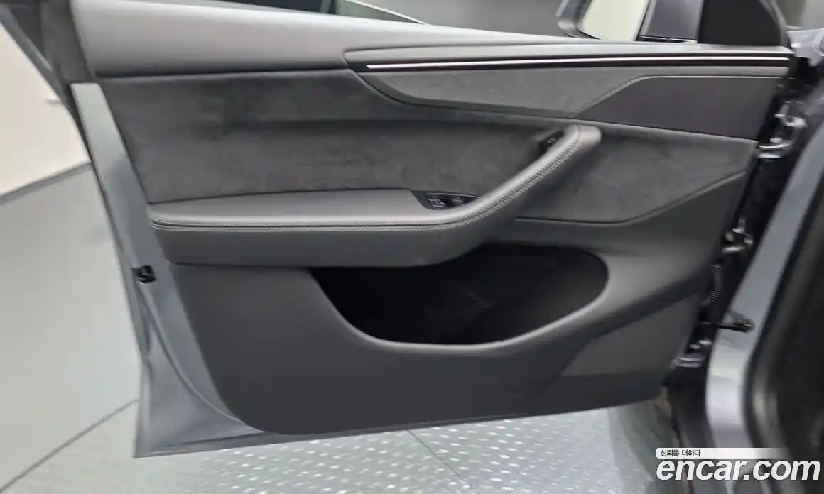 Tesla Model Y 2025 0.2 гидро, фото 13