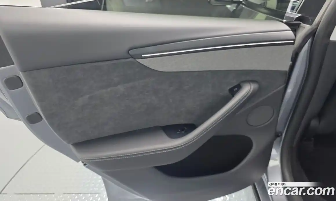 Tesla Model Y 2025 0.2 гидро, фото 14