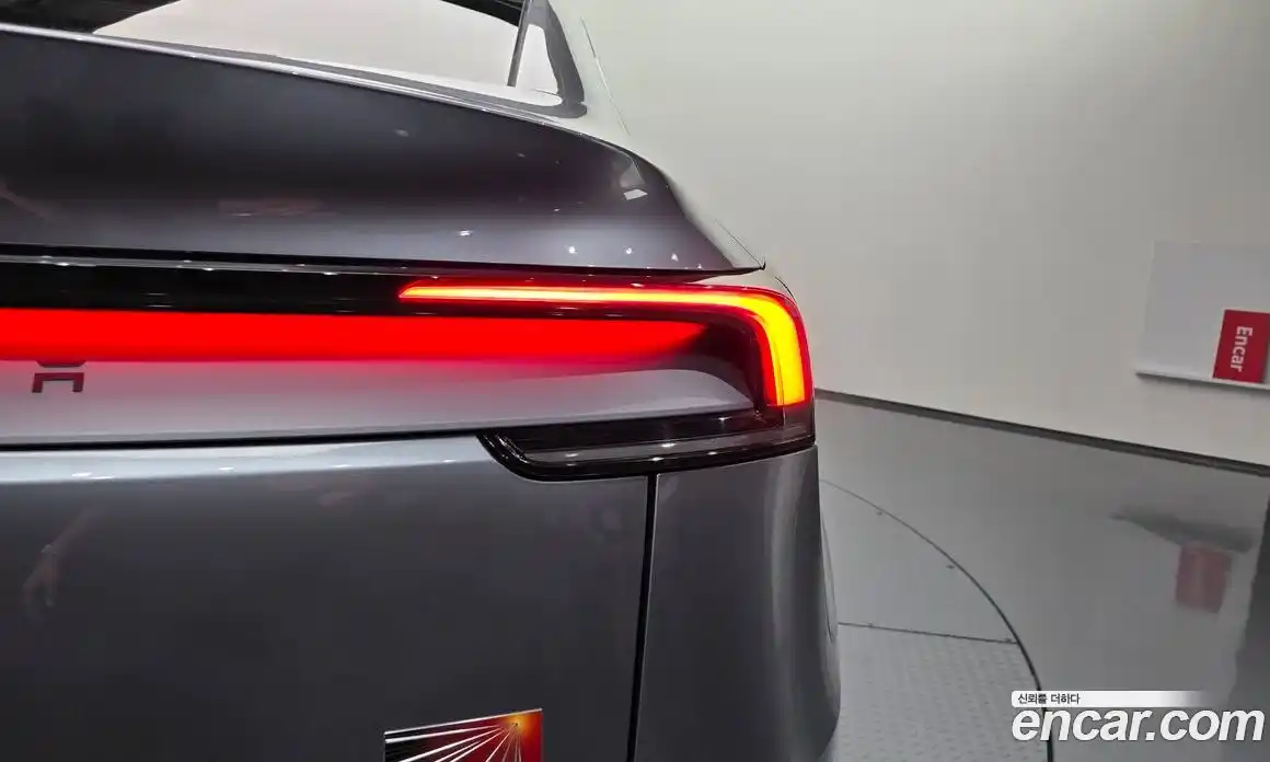 Tesla Model Y 2025 0.2 гидро, фото 8
