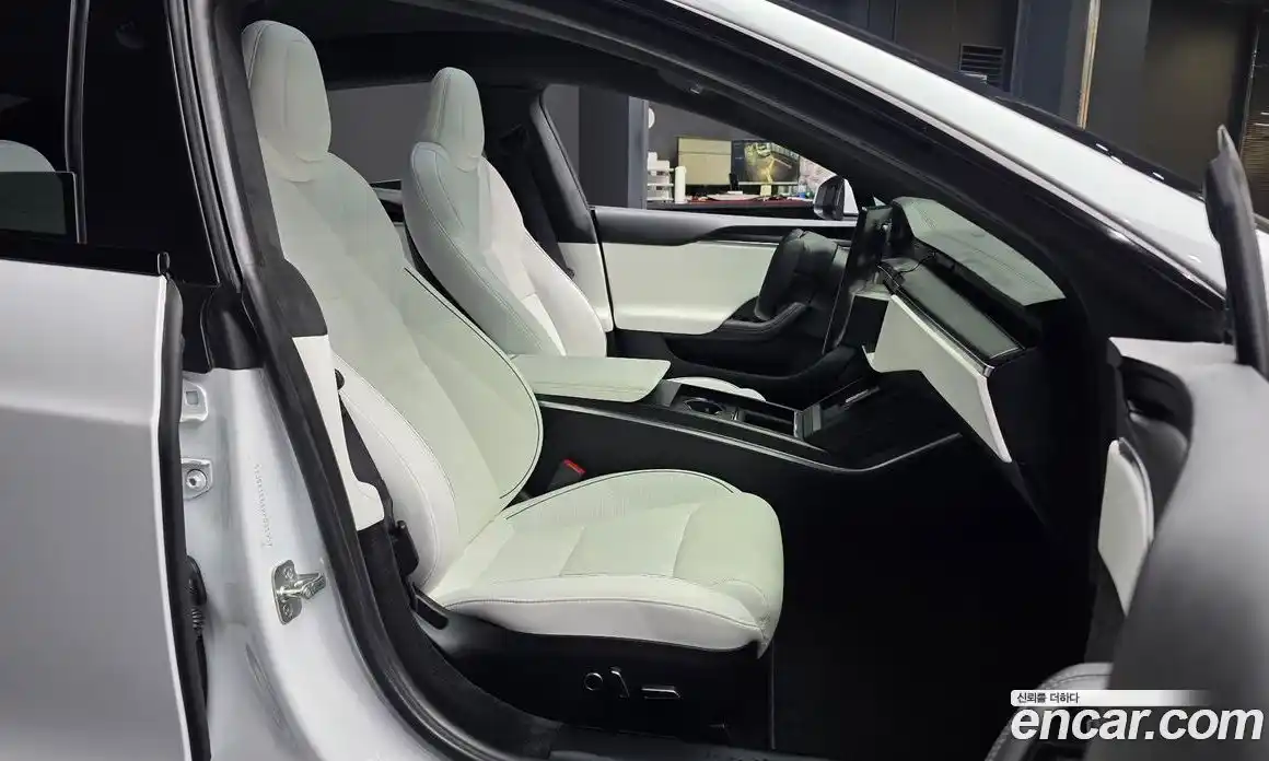 Tesla Model S 2024 0.3 гидро, фото 11