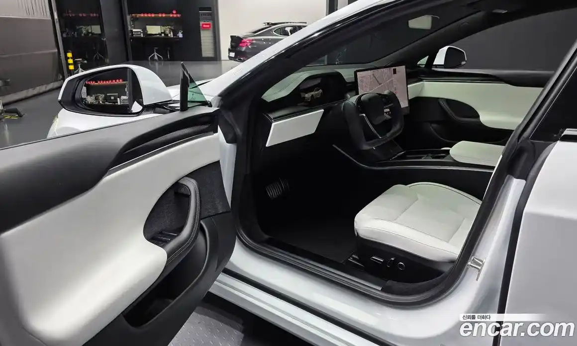 Tesla Model S 2024 0.3 гидро, фото 10