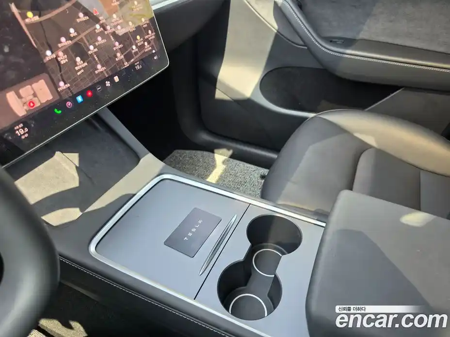 Tesla Model Y 2024 0.2 гидро, фото 16