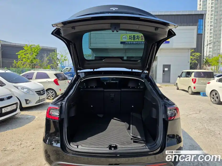 Tesla Model Y 2024 0.2 гидро, фото 7