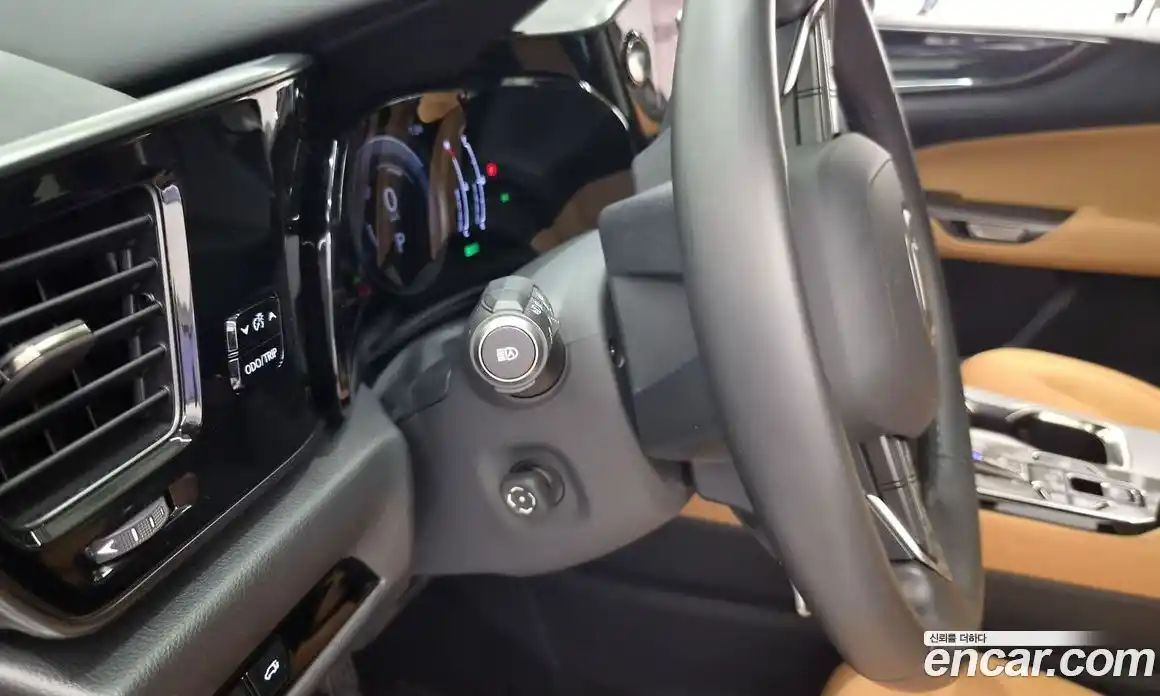 Lexus NX 2023 2.5 вариатор, фото 13