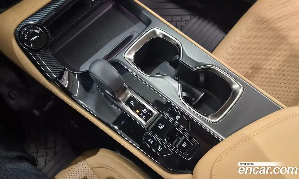 Lexus NX 2023 2.5 вариатор, фото 14
