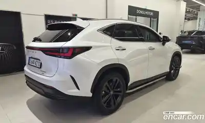 Lexus NX 2023 2.5 вариатор, миниатюра 2