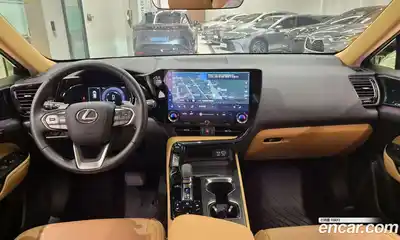 Lexus NX 2023 2.5 вариатор, миниатюра 7