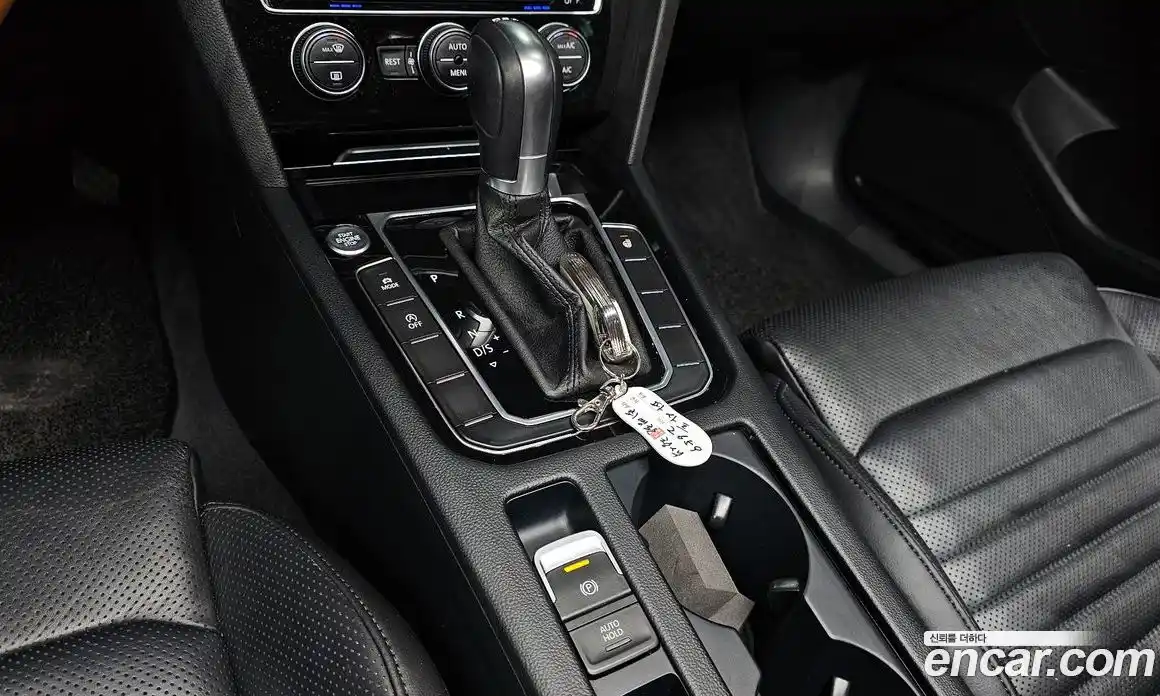 Volkswagen Passat 2018 2.0 автомат (гидро), фото 12