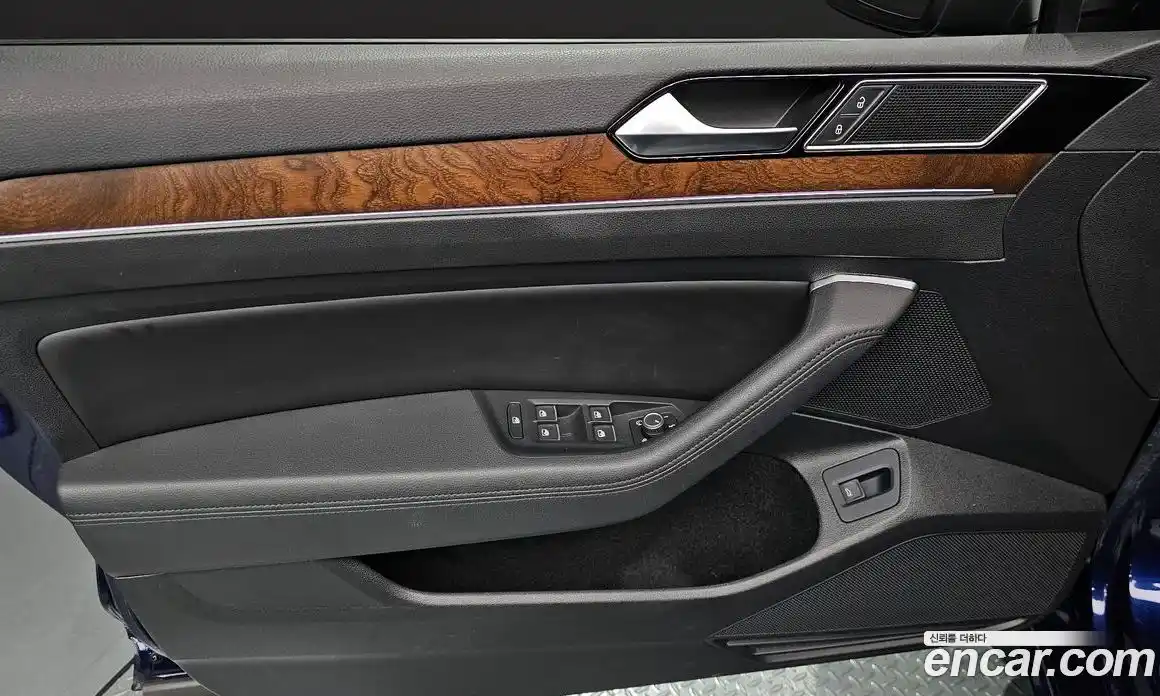 Volkswagen Passat 2018 2.0 автомат (гидро), фото 14