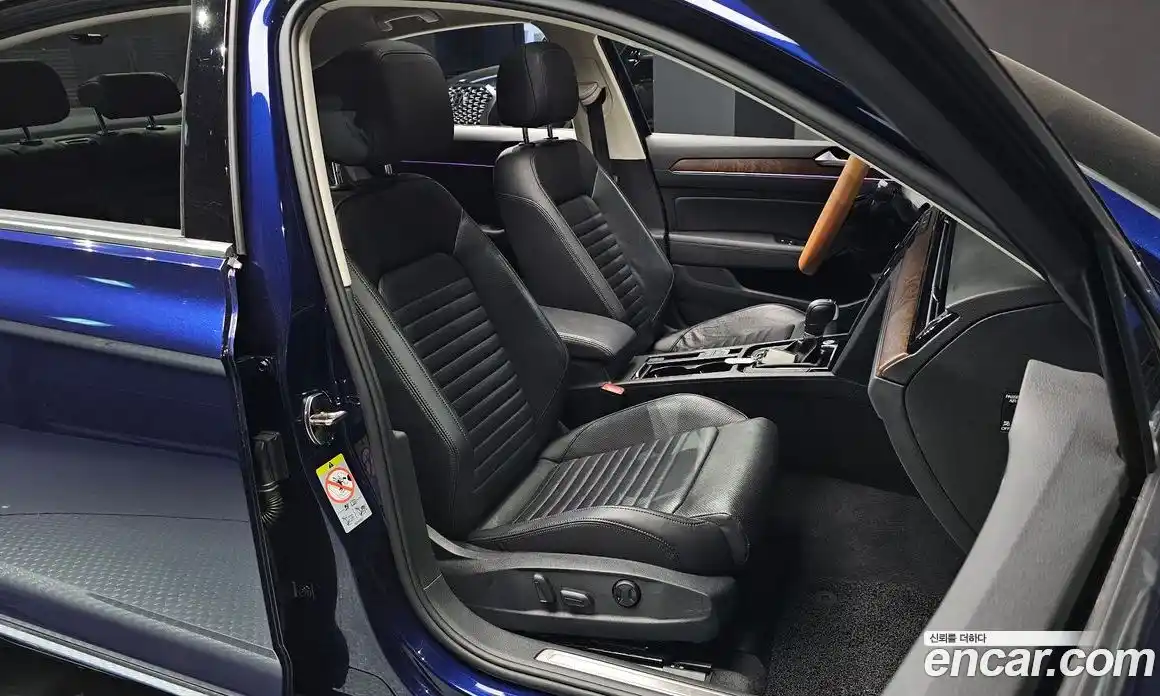 Volkswagen Passat 2018 2.0 автомат (гидро), фото 16