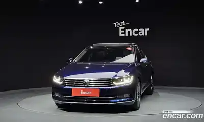 Volkswagen Passat 2018 2.0 автомат (гидро), миниатюра 3