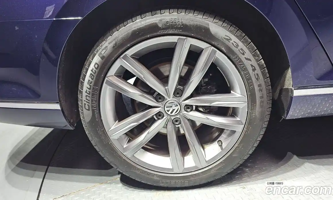 Volkswagen Passat 2018 2.0 автомат (гидро), фото 5