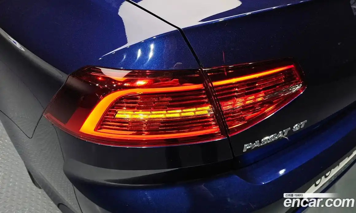 Volkswagen Passat 2018 2.0 автомат (гидро), фото 9