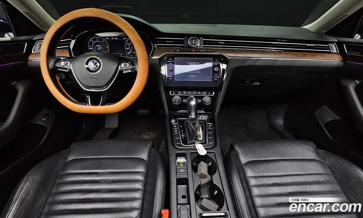 Volkswagen Passat 2018 2.0 автомат (гидро), фото 10