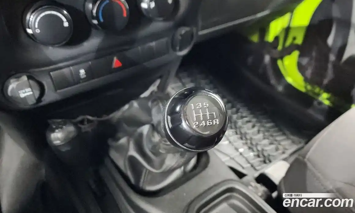 Jeep Wrangler 2013 3.6 механика, фото 9