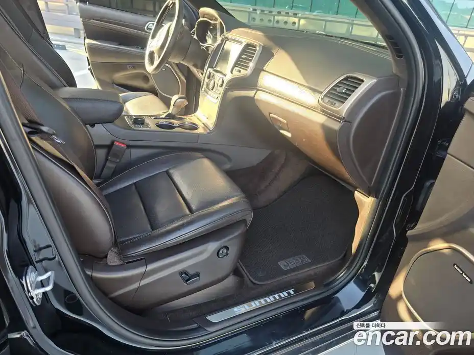 Jeep Cherokee 2016 3.0 автомат (гидро), фото 7