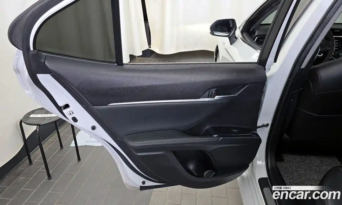 Toyota Camry 2019 2.5 гидро, фото 15