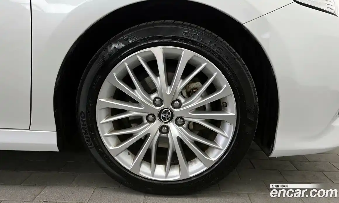 Toyota Camry 2019 2.5 гидро, фото 7