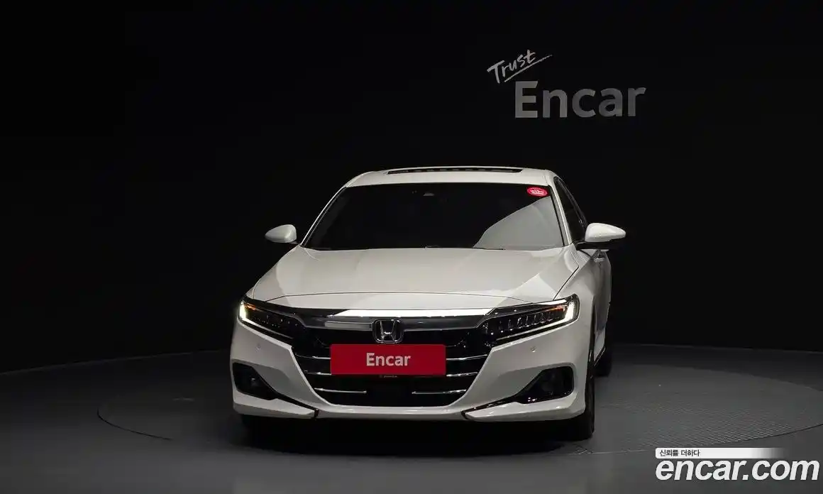 Honda Accord 2021 1.5 автомат (гидро), фото 3