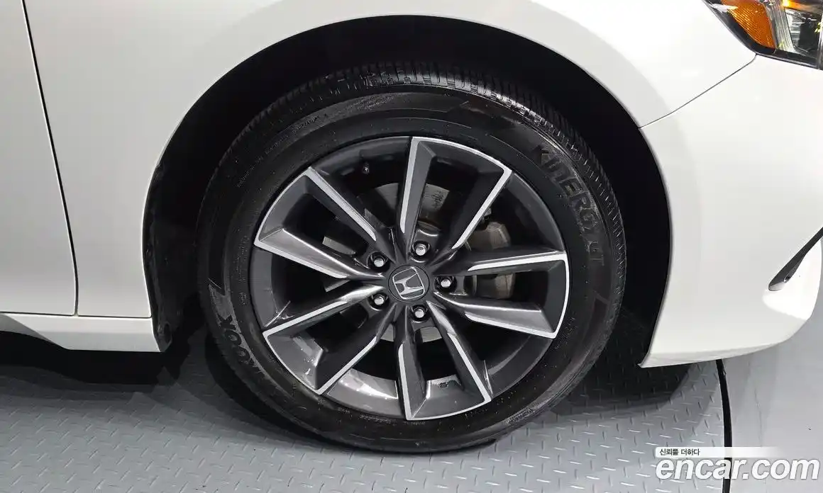 Honda Accord 2021 1.5 автомат (гидро), фото 5