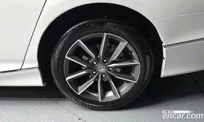 Honda Accord 2021 1.5 автомат (гидро), миниатюра 7
