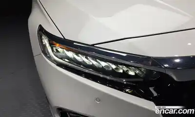 Honda Accord 2021 1.5 автомат (гидро), миниатюра 8