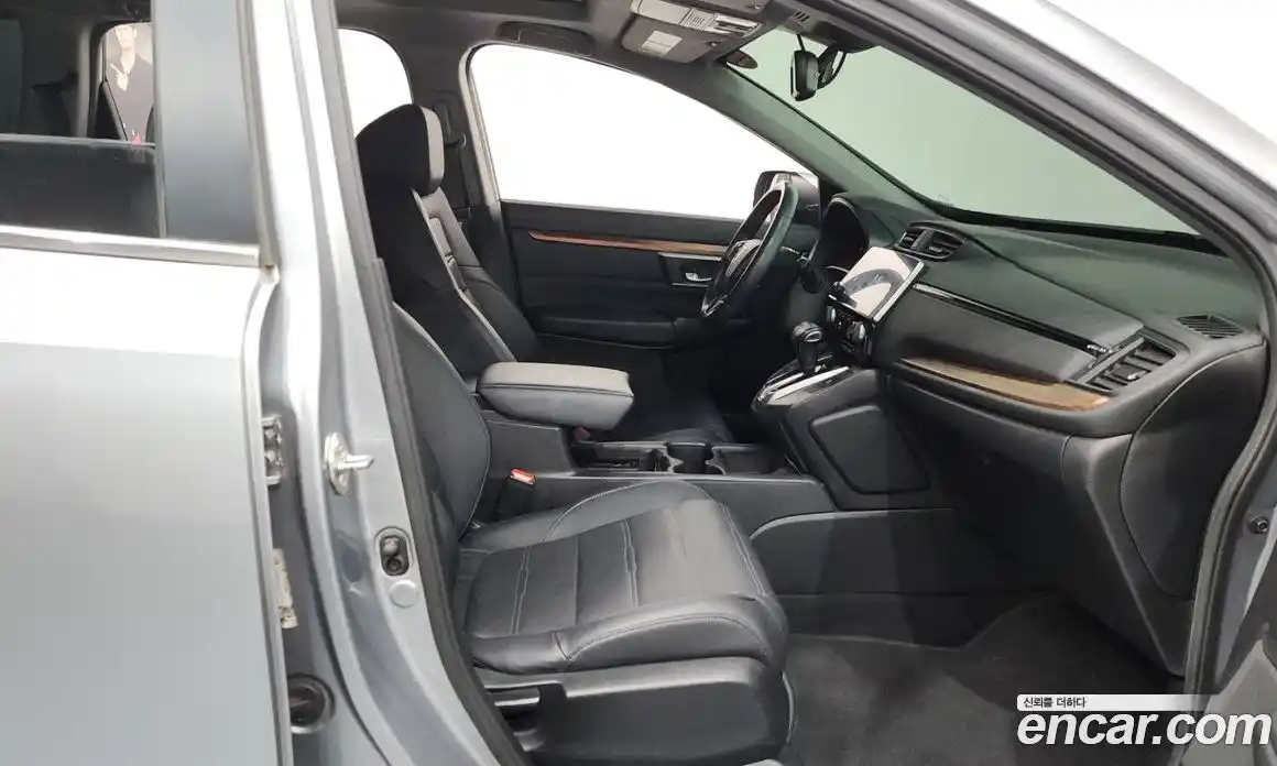 Honda CR-V 2019 1.5 автомат (гидро), фото 16