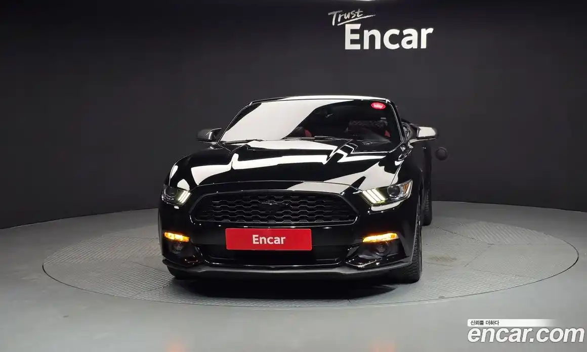Ford Mustang 2017 2.3 автомат (гидро), фото 3