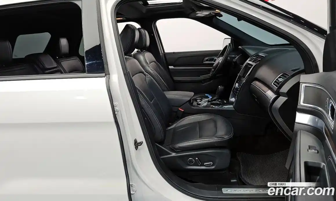 Ford Explorer 2018 2.3 автомат (гидро), фото 16