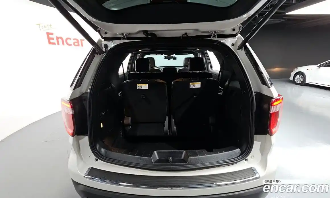 Ford Explorer 2018 2.3 автомат (гидро), фото 27