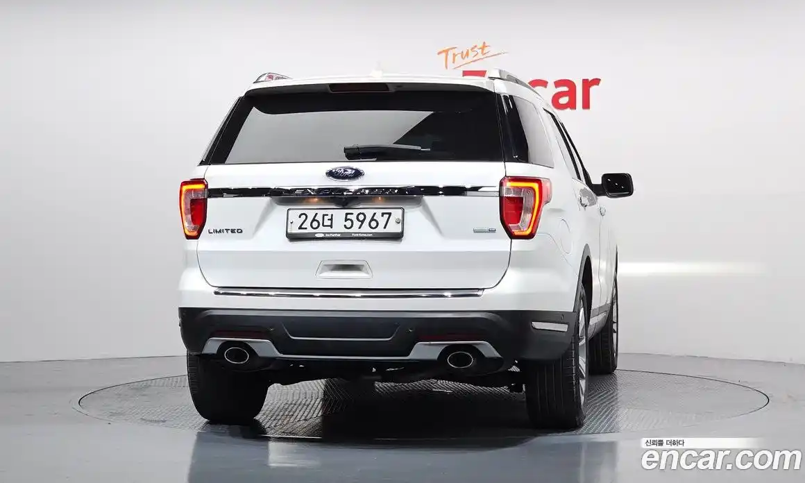 Ford Explorer 2018 2.3 автомат (гидро), фото 4