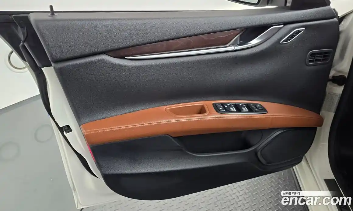 Maserati Ghibli 2017 3.0 гидро, фото 14
