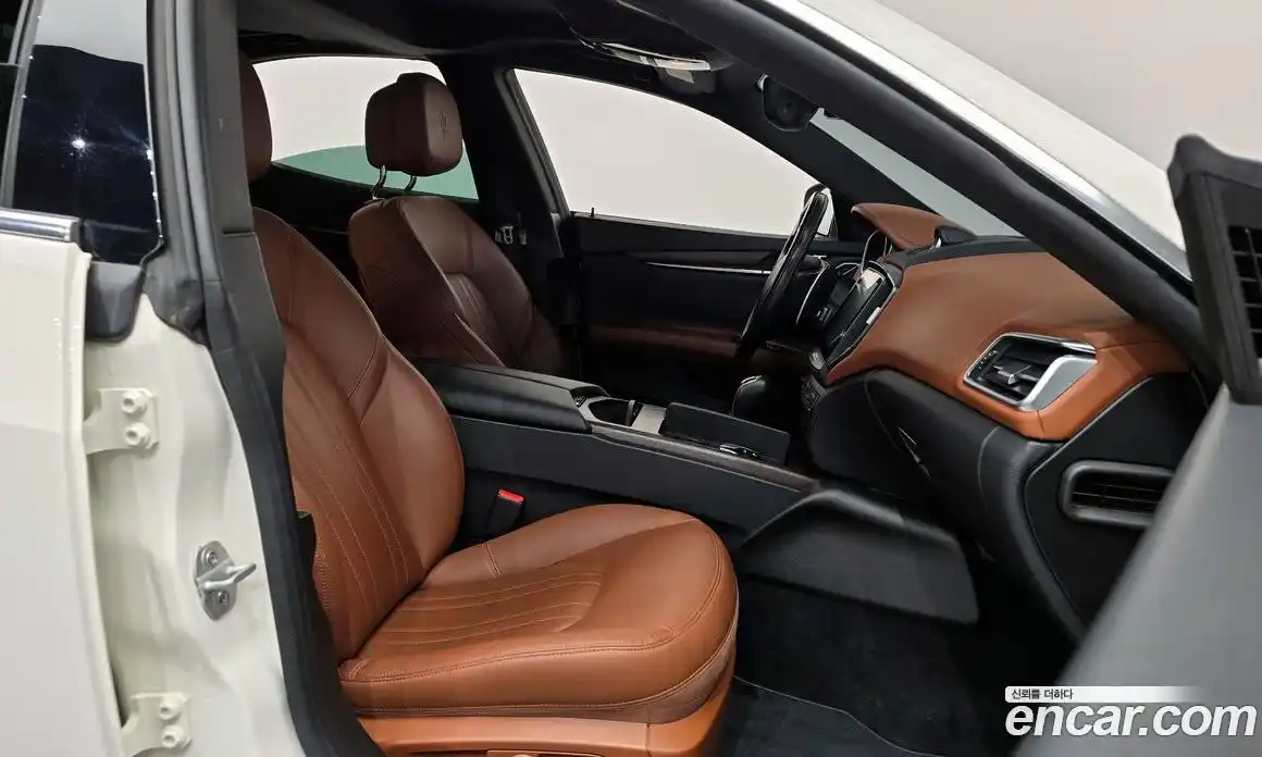 Maserati Ghibli 2017 3.0 гидро, фото 16