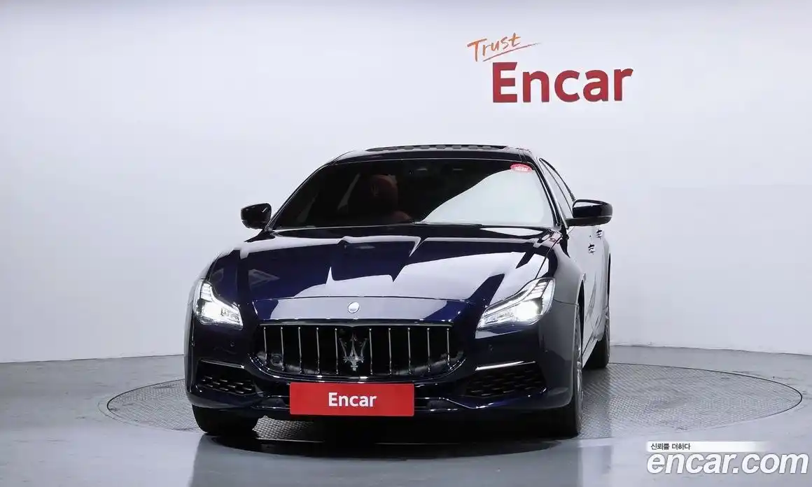 Maserati Quattroporte 2019 3.0 гидро, фото 3