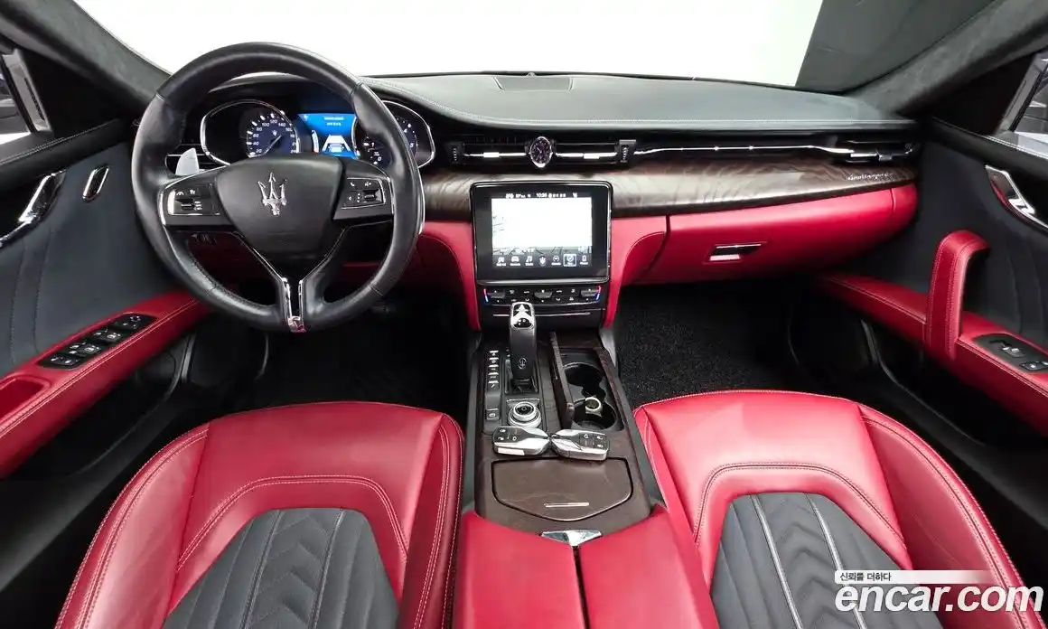 Maserati Quattroporte 2019 3.0 гидро, фото 7