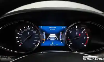 Maserati Quattroporte 2019 3.0 гидро, миниатюра 8