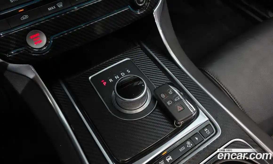 Jaguar XE 2016 2.0 гидро, фото 9