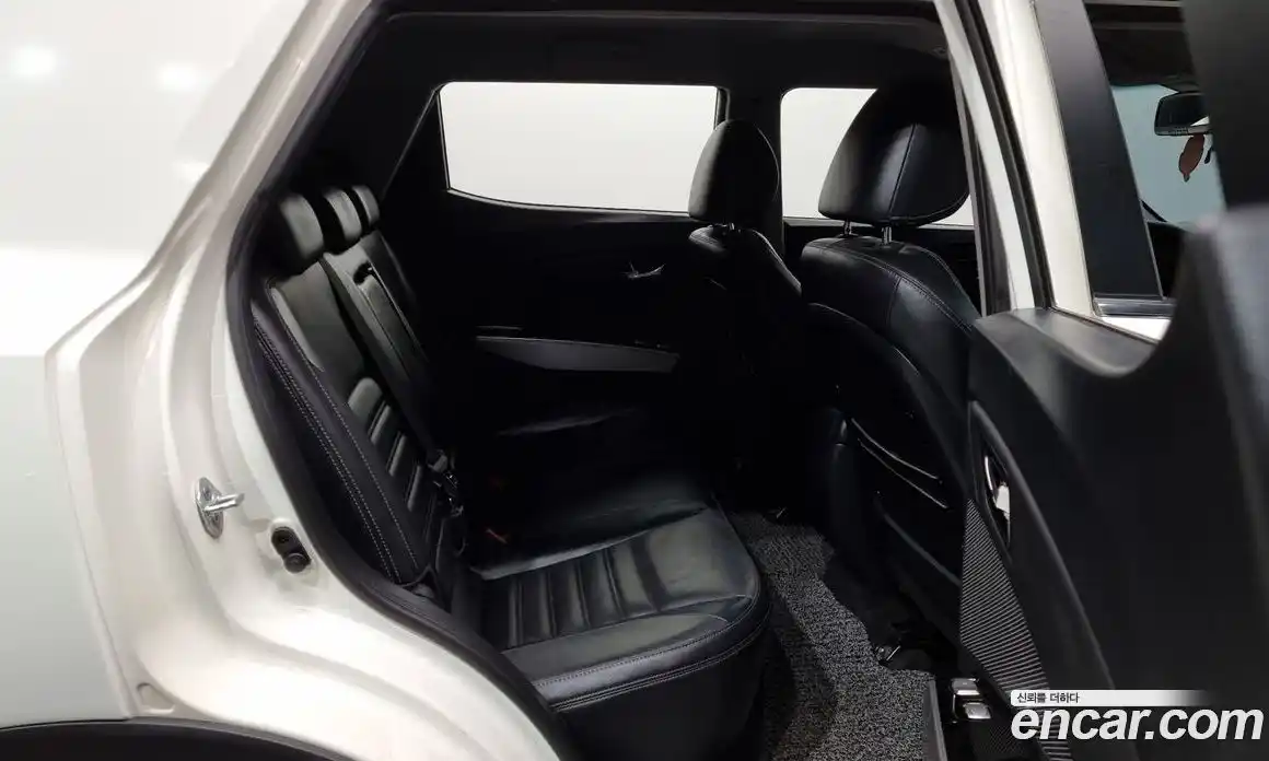 SsangYong TIBOLI 2015 1.6 автомат (гидро), фото 12